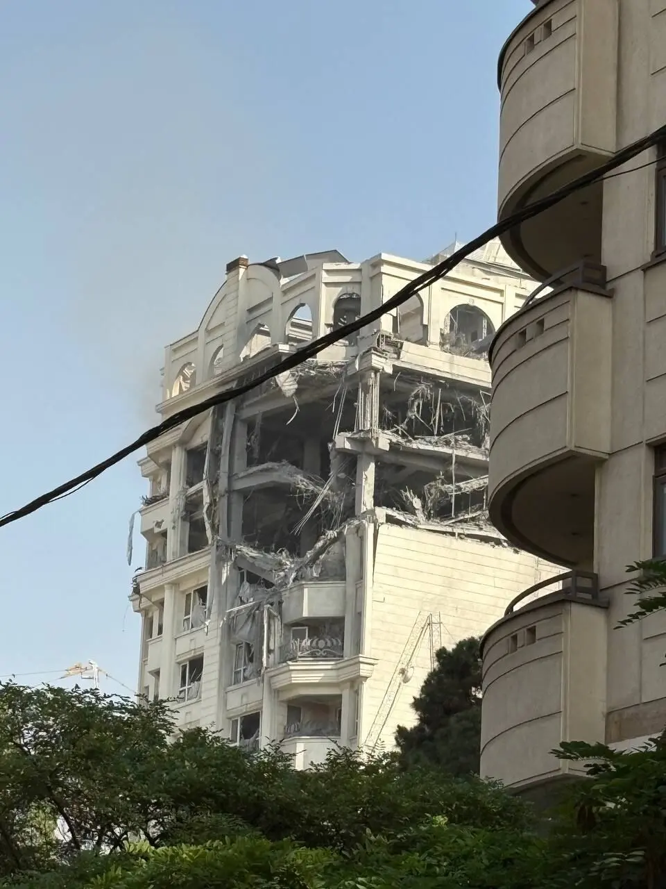 فیلم محل مورد حمله قرار گرفته توسط اسرائیل در محله کامرانیه تهران