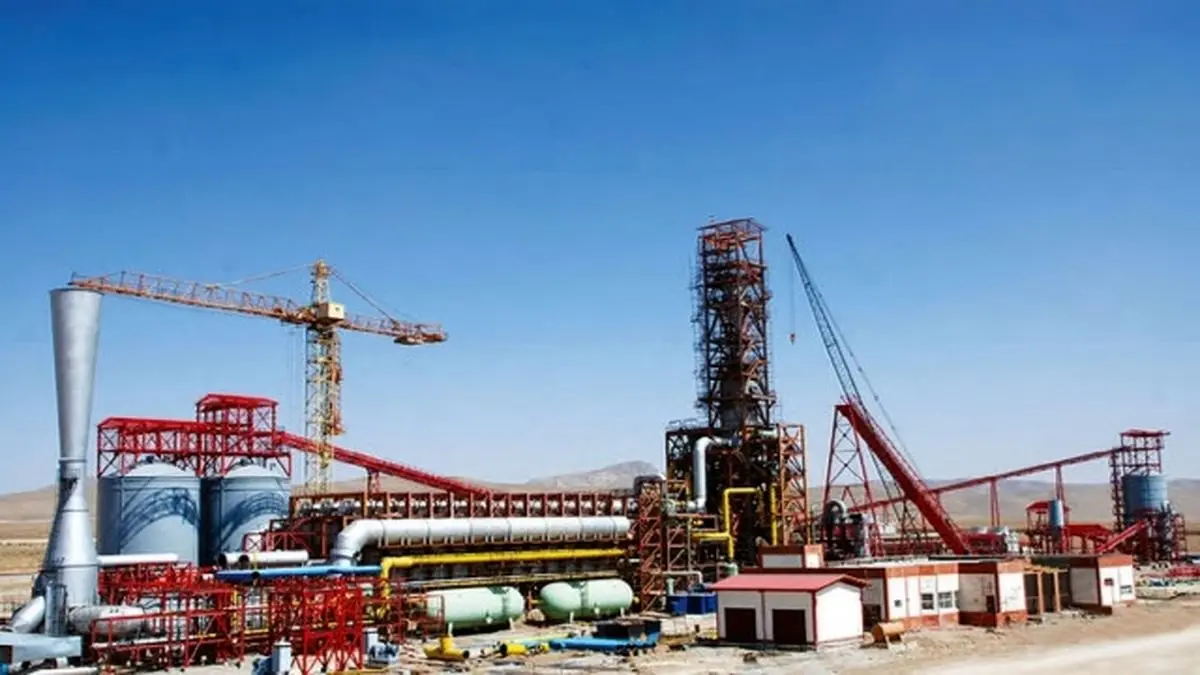 بیش از 98 درصد کارکنان شرکت فولاد سفیددشت بومی استان هستند