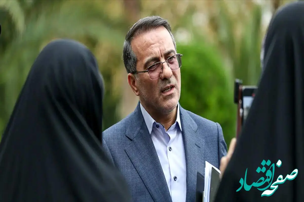 تقدیر رئیس سازمان اداری و استخدامی کشور از تعهد کارکنان دولت در ایام جنگ تحمیلی
