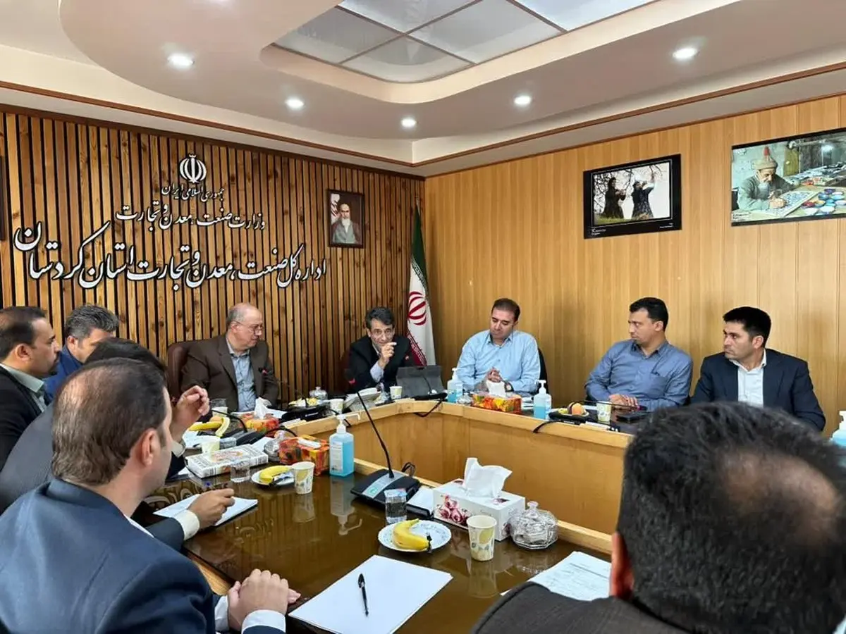 برای تامین تجهیزات و ماشین آلات مورد نیاز استان کردستان اقدام میکنیم