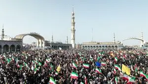 بیعت مردم قم با سید مجتبی خامنه ای رهبر انقلاب با حضورشان در مسجد جمکران + ویدئو