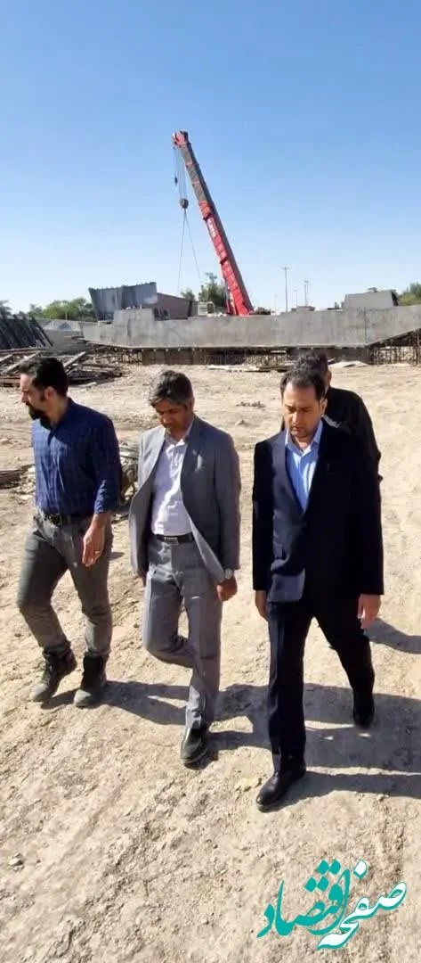 آغاز عملیات نصب تیرهای اصلی ضلع جنوبی پل شهدای خدمت