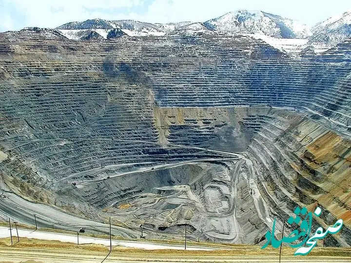 چند هزار تن ماده معدنی در مهاباد استخراج شد؟ 
