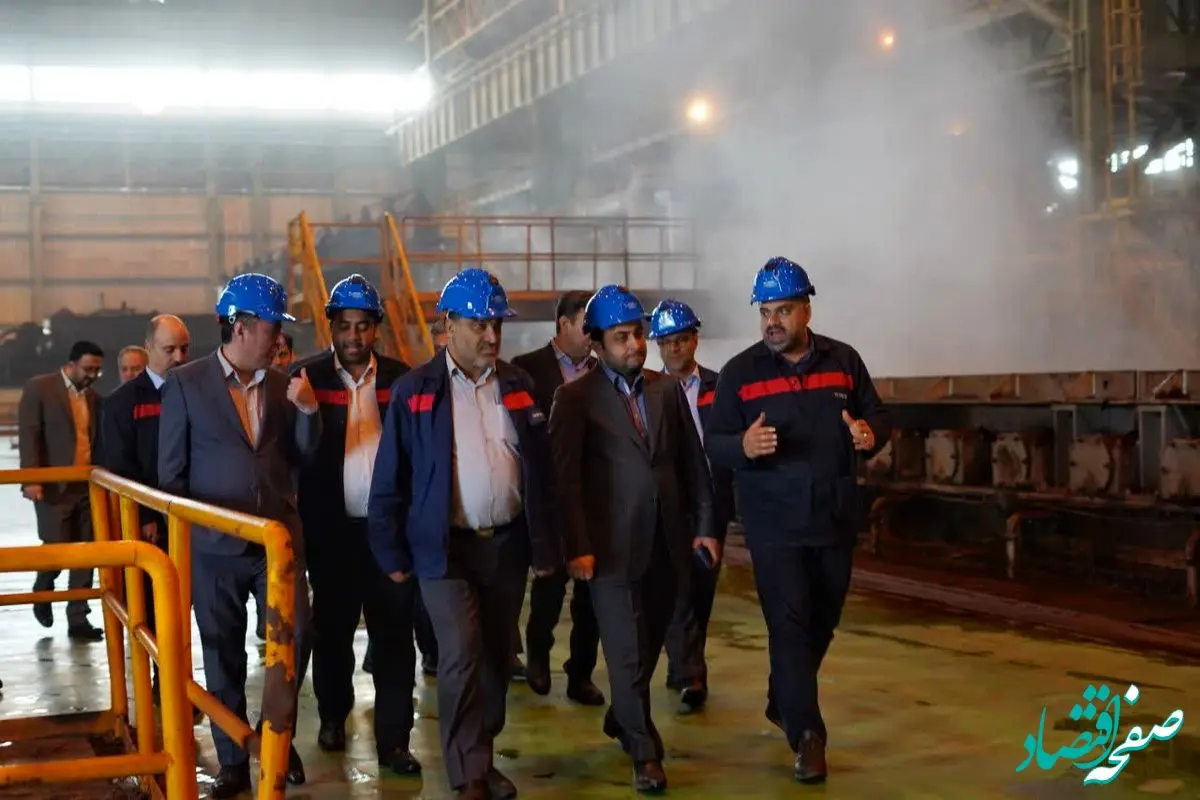 گزارش تصویری: بازدید دکتر سیفی کفشگری مدیر عامل بانک صادرات ایران از خط تولید شرکت فولاد اکسین