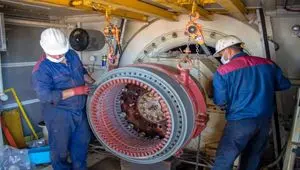 تعمیرات اساسی موفقیت‌آمیز توربین ناحیه ۲ فجر انرژی با داخلی‌سازی پره‌ها و عایق