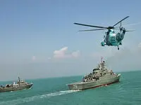 ناوشکن آمریکایی از تنگه هرمز فرار کرد