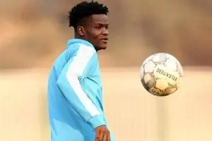 نقشه ویژه استقلال برای کلارنس سیدورف؛ تاجرنیا شایعات فسخ قرارداد دیدیه اندونگ را قویا تکذیب کرد