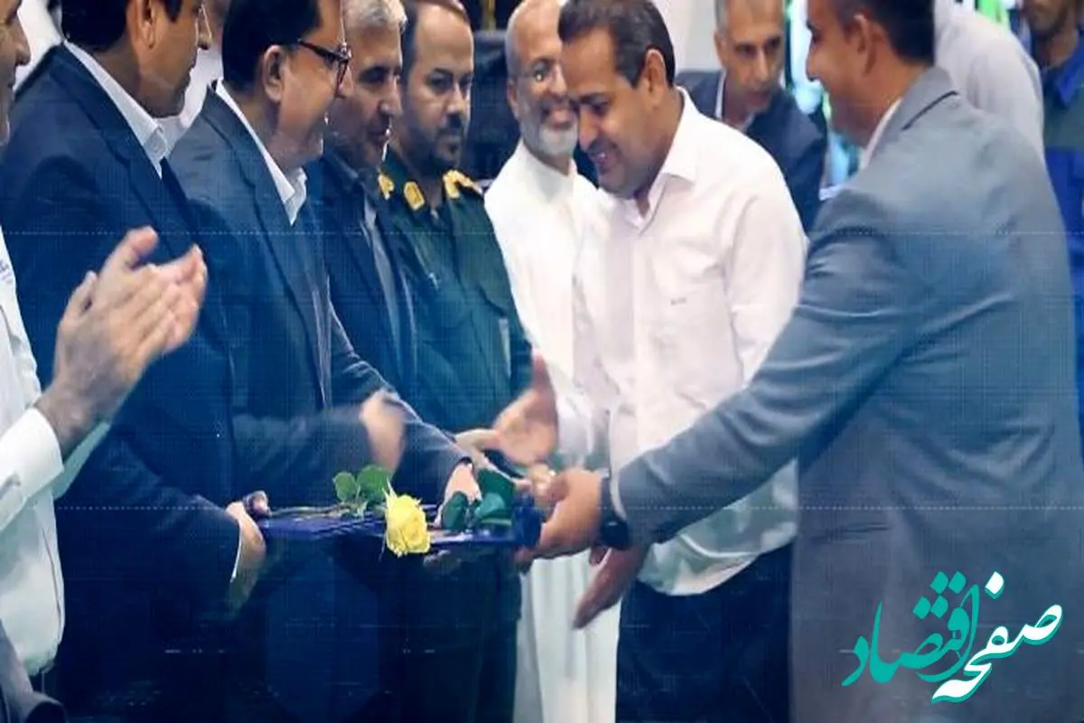 تجلیل از شرکت پتروشیمی نوری به عنوان شرکت برتر در حوزه ی کار و حمایت از حقوق کارگران