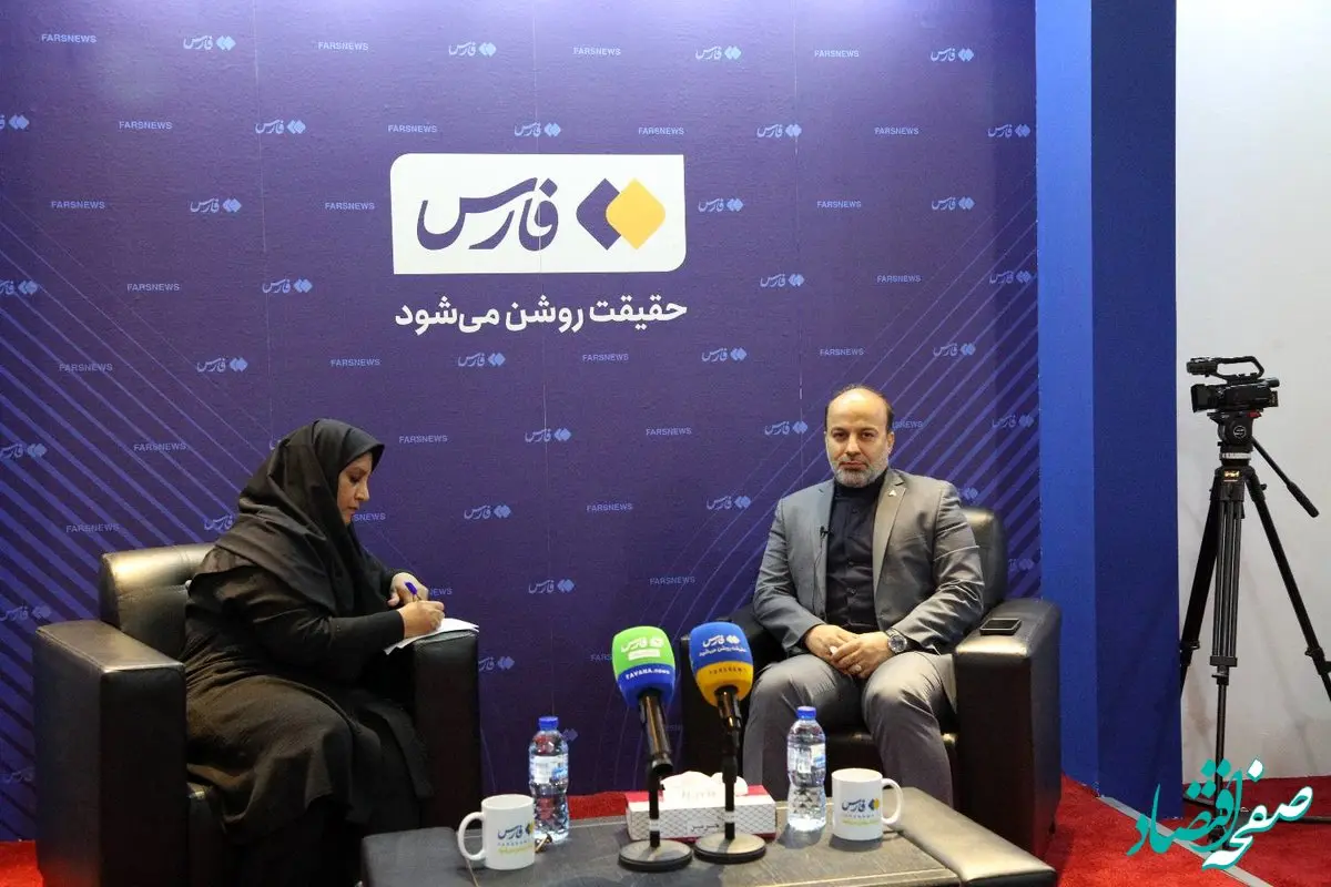 بازدید رئیس هیات عامل ایدرو از نمایشگاه رسانه های ایران