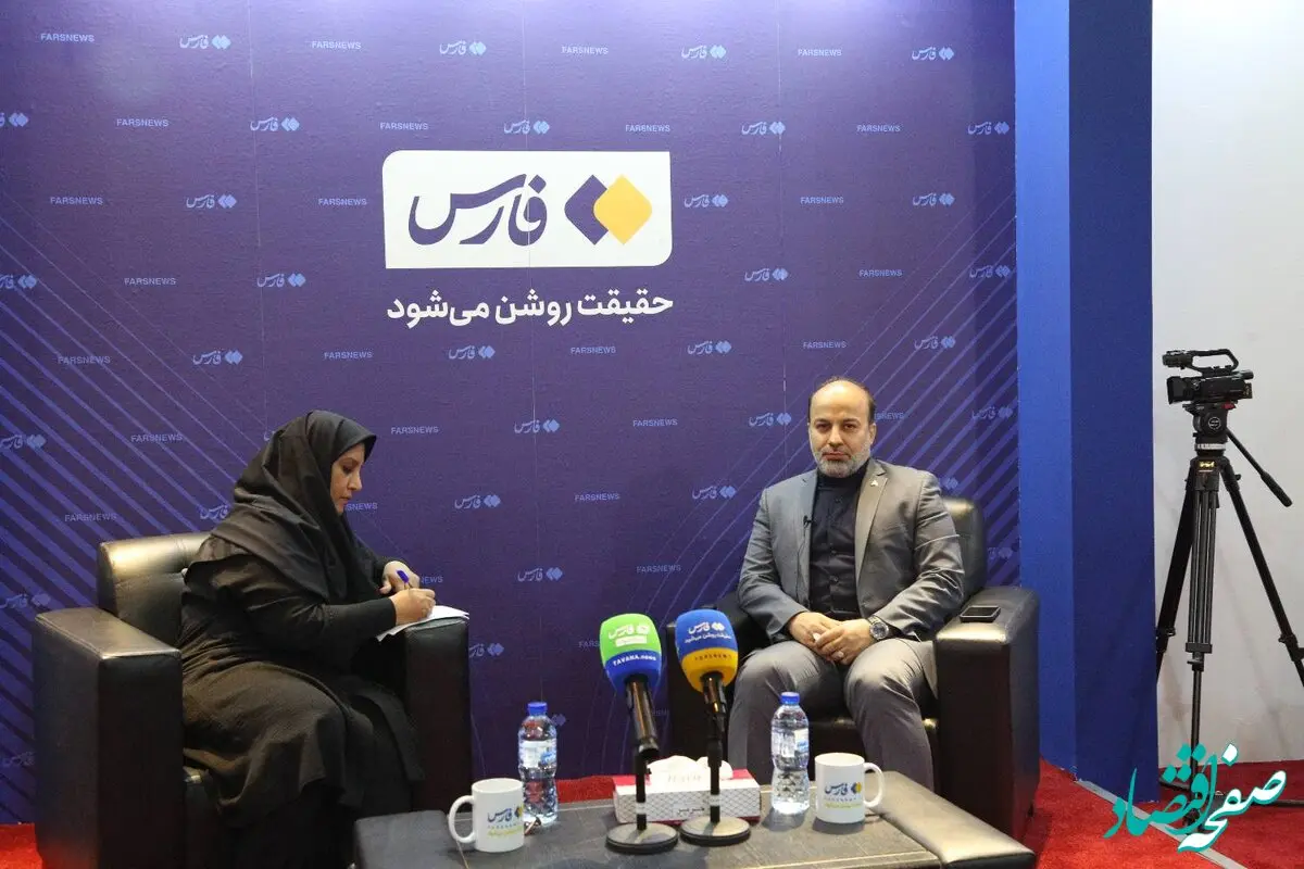 بازدید رئیس هیات عامل ایدرو از نمایشگاه رسانه های ایران