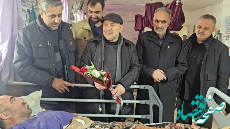 عیادت مدیرعامل سازمان منطقه آزاد ماکو و نماینده مردم ماکو، شوط و پلدشت از مجروحان حملات اخیر