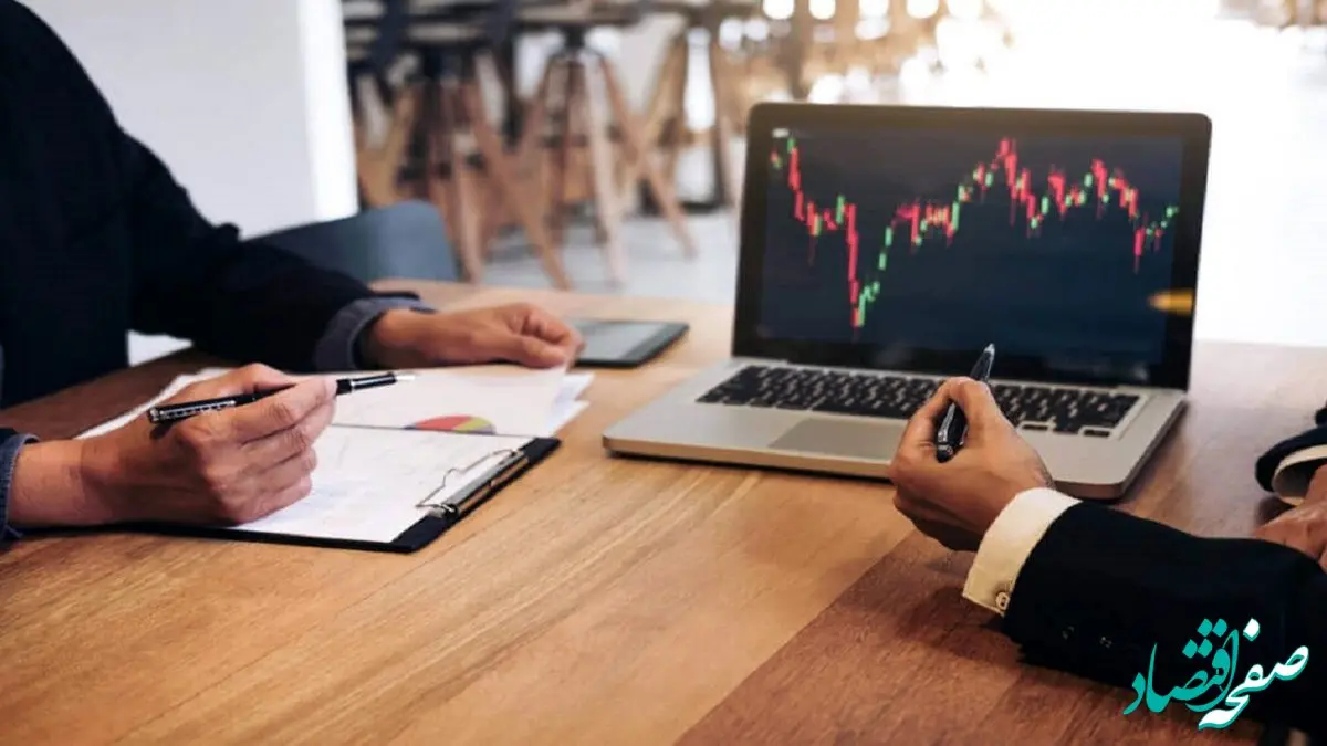 بورس در سایه سیاست؛ عقب‌نشینی ۵.۵ درصدی شاخص کل در هفته پایانی بهمن ۱۴۰۴