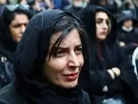 فیلم قرآن خواندن لیلا حاتمی در مراسم ختم مرحوم رضا داودنژاد 