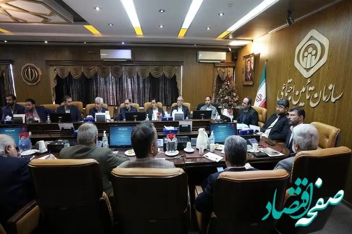 "تحول" رویکرد اصلی مورد توجه رهبری در گام دوم انقلاب اسلامی است