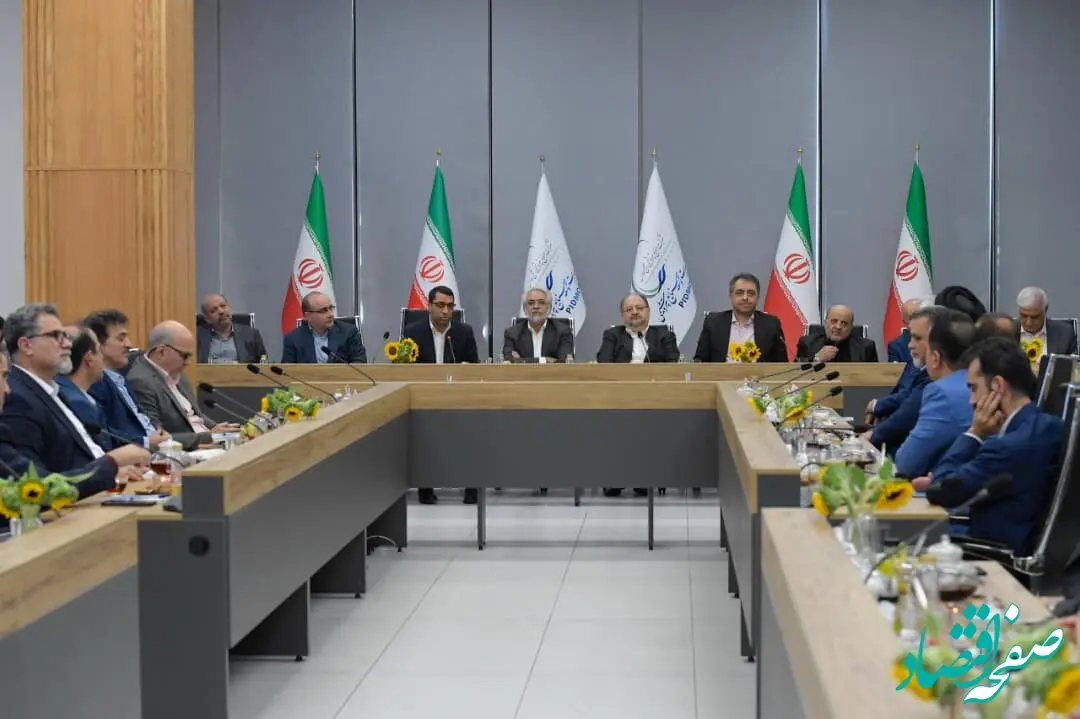 شریعتمداری: رویکرد آینده‌نگری به بازار، اساس سیاست‌های تولیدی ماست