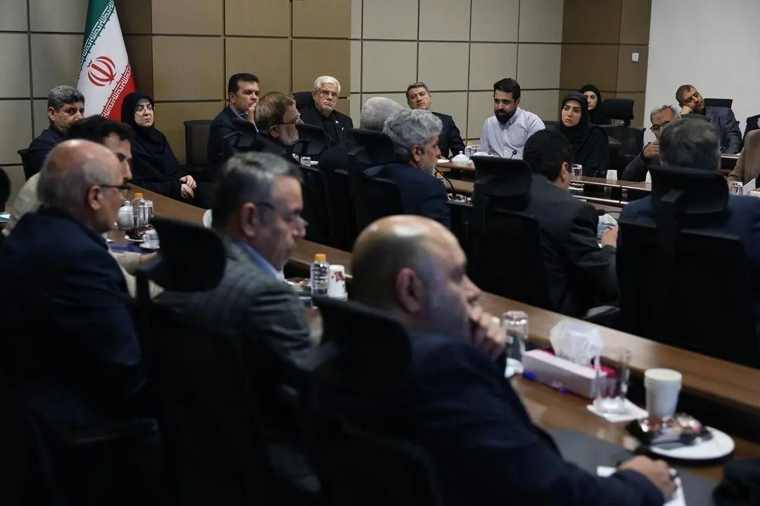 عارف: امنیت سایبری را با نگاه به شانگهای و بریکس ارتقا دهید