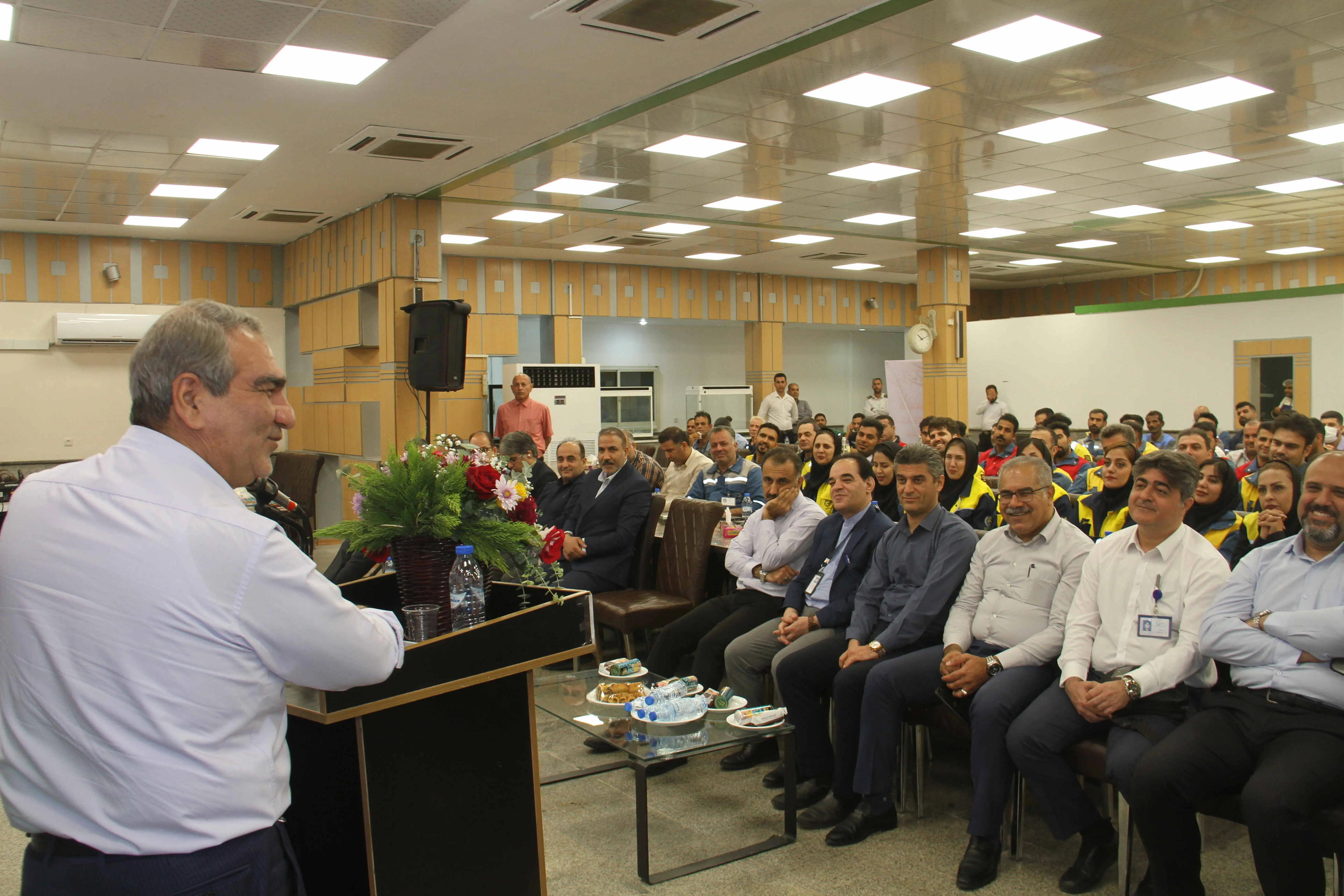 آئین گرامیداشت روز ایمنی و آتش نشانی در پتروشیمی کارون