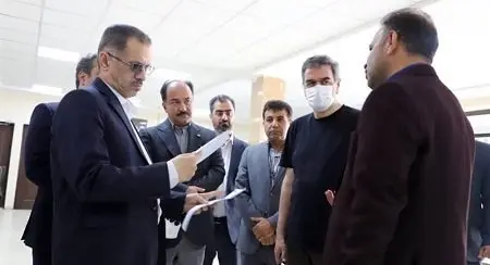 رئیس کل بیمه مرکزی ۹ شعبه شرکتهای بیمه اهواز را غافلگیر کرد