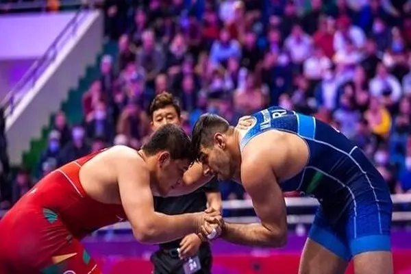 پخش زنده کشتی امیرحسین زارع و احمد جوان در فینال قهرمانی جهان امشب ۲۳ شهریور ۱۴۰۴ + تماشای آنلاین