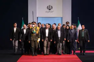 پیکر شهید مصباح الهدی باقری کنی تشییع شد/  ادای احترام مقامات و شخصیت های بین المللی به رهبر شهید انقلاب در مصلی تهران+ فیلم