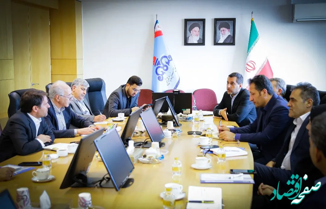 نشست مدیرعامل شرکت ملی صنایع پتروشیمی با مدیرعامل و مدیران ارشد گروه پترول