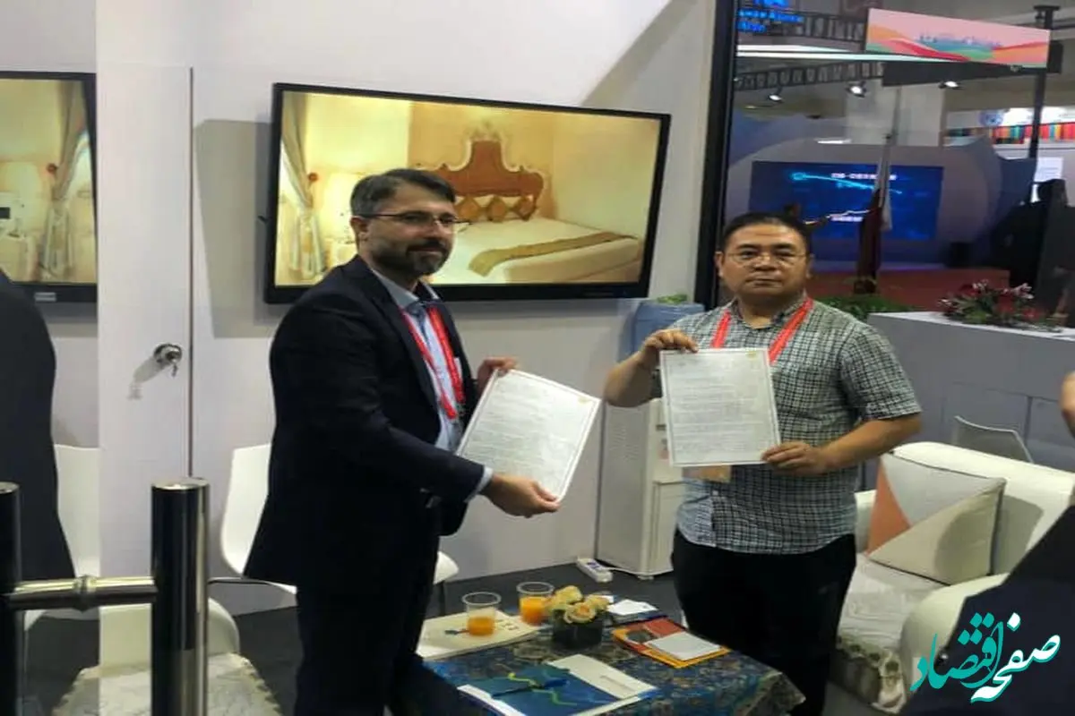 دو تفاهم نامه با شرکت های تولیدی و حضور ربات های هوشمند در منطقه آزاد انزلی
