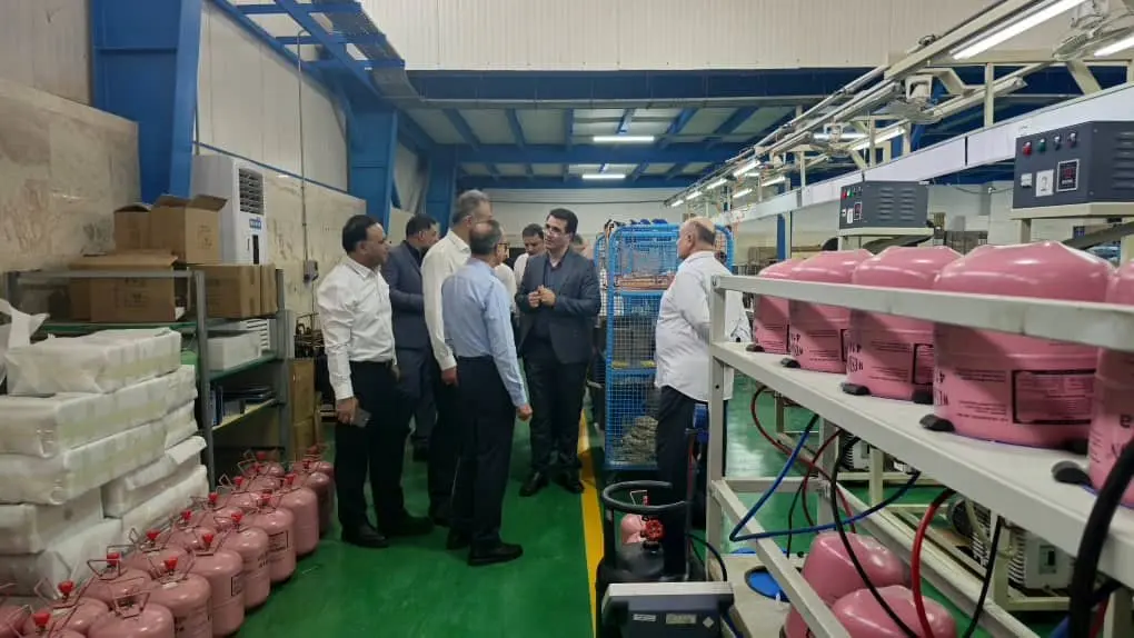 بازدید مدیران ارشد بانک صنعت و معدن از شرکت زمهریر کیش