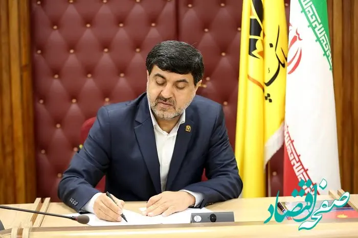 ضرورت تبیین خدمات ارزنده بانک‌ها در کمک به پیشرفت و تعالی کشور