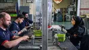 افزایش ۲۰ درصدی حقوق در برابر تورم ۴۵ درصدی؛ چرا قدرت خرید حقوق‌بگیران روزبه‌روز کمتر می‌شود؟