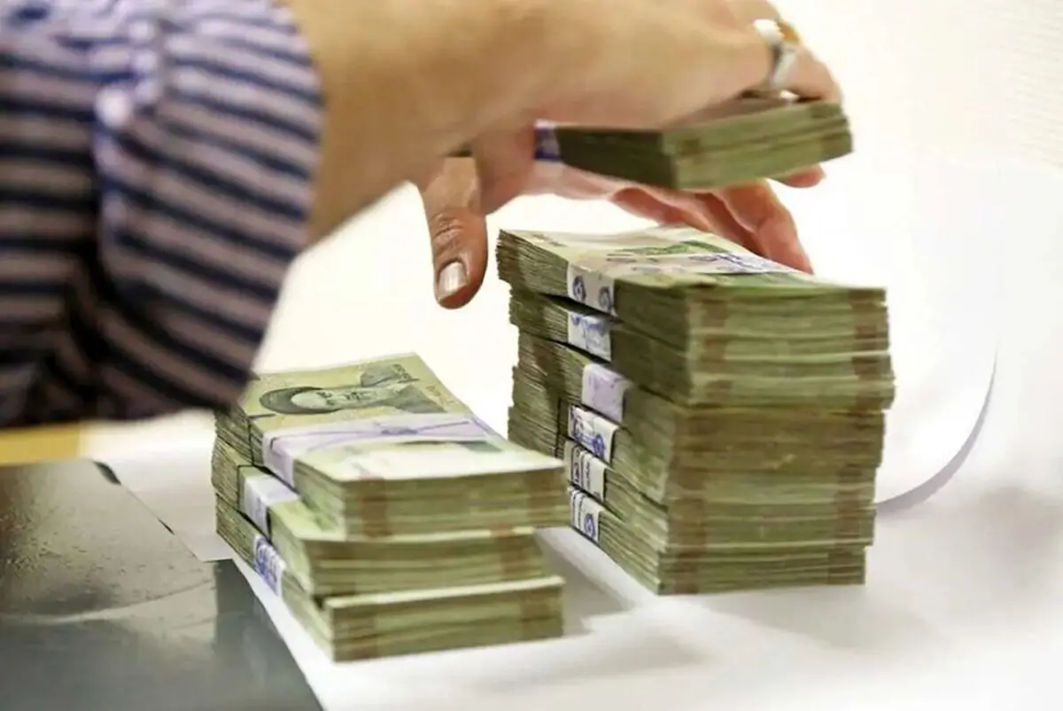  سورپرایز ویژه یلدایی حاجی وند برای سهامداران عدالت در طولانی‌ترین شب سال ۱۴۰۳