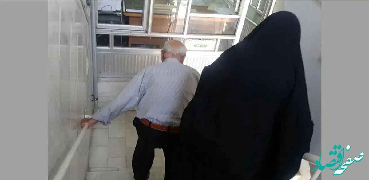 فاجعه درمانی در چوار ایلام: کارگران با پرداخت حق بیمه، جان خود را در جاده‌های خطرناک از دست می‌دهند! 