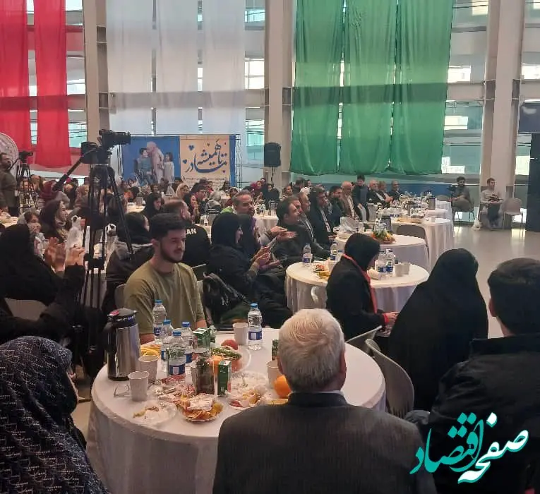 برگزاری مراسم تجلیل از بیش از ۴۰۰ مادر دارای فرزند معلول در منطقه ۲۰