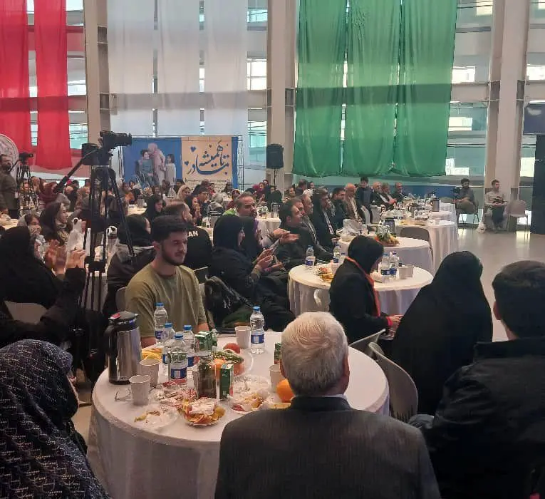 برگزاری مراسم تجلیل از بیش از ۴۰۰ مادر دارای فرزند معلول در منطقه ۲۰