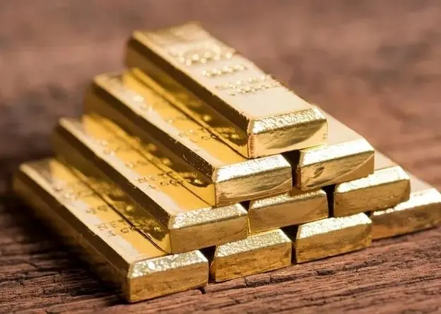 آخرین قیمت طلا و سکه امروز پنجشنبه ۱۴ اسفند ۱۴۰۴ |طلا ۱۸ عیار چند؟ 