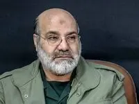 این فرمانده به رهبر انقلاب هدیه داد/ چه هدیه‌ای تقدیم رهبر انقلاب شد؟