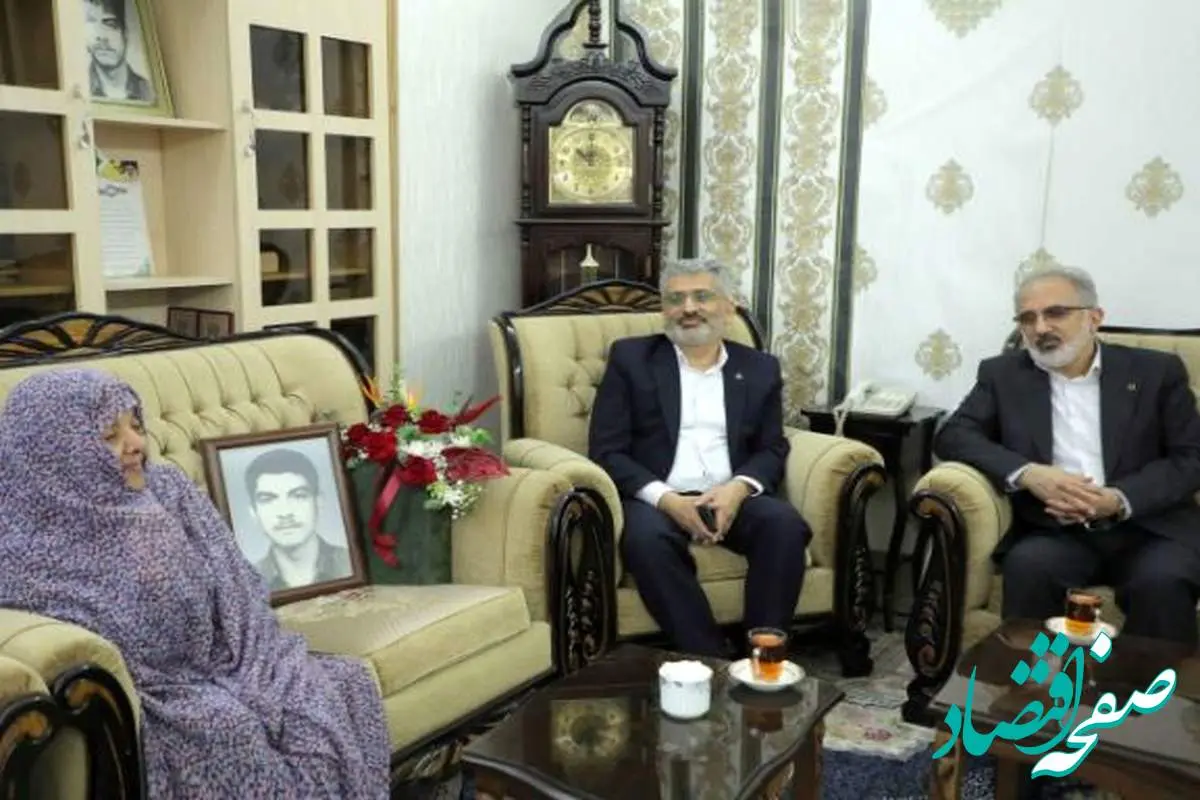 مادران شهدا شایسته والاترین تقدیرها هستند/ مادران شهدا ستون اصلی گسترش فرهنگ ایثار و شهادت در جامعه محسوب می شوند