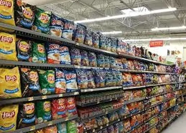 افزایش نجومی قیمت کالاهای اساسی در سال جدید؛ رئیس بنکداران: کمبودی نداریم، اما تورم... 