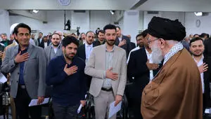 روایت شاعران از دیدار با رهبر شهید؛ بدرود بیتِ آخرِ شب‌های شعرِ بیت...