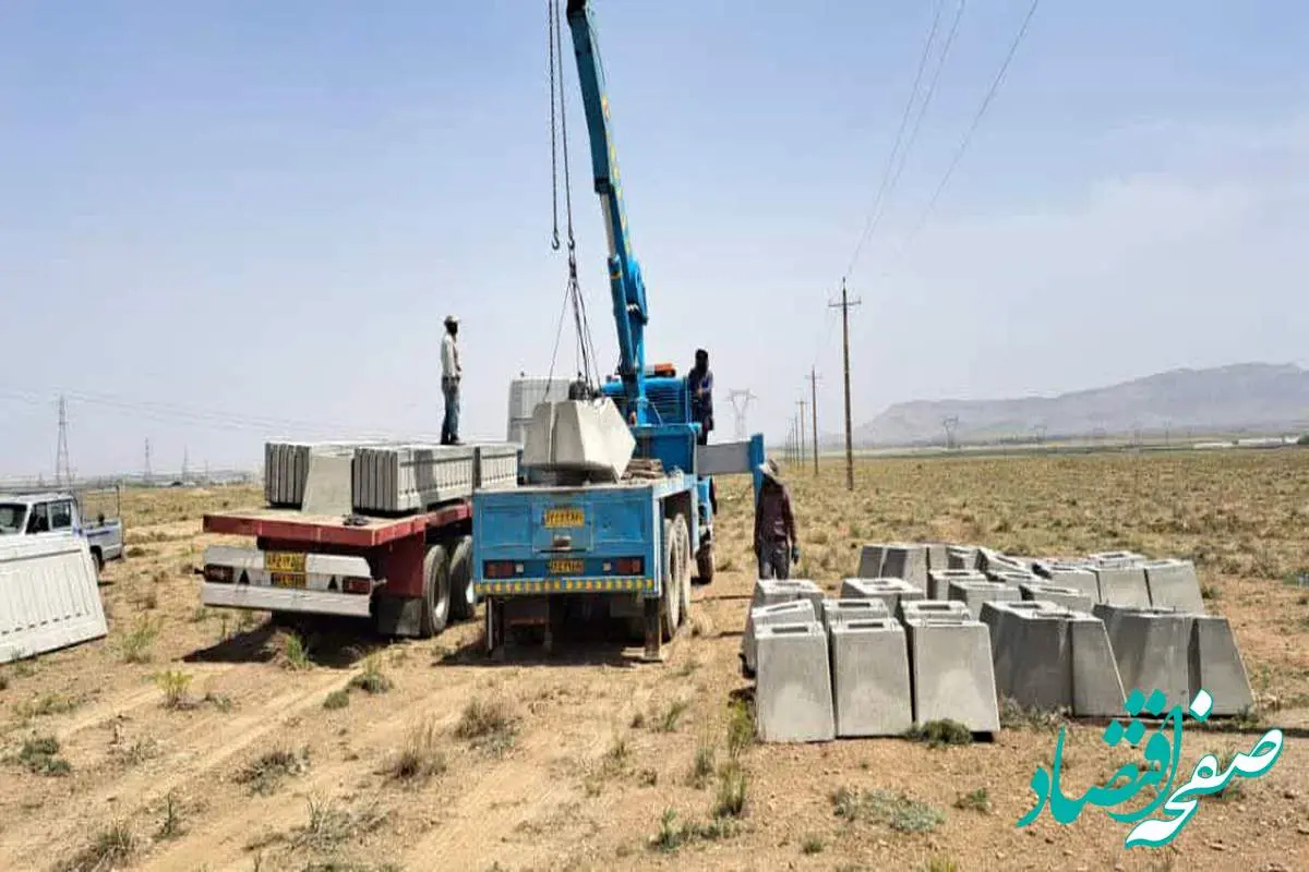 در راستای تأمین برق داخلی کارخانه، تولید انرژی پاک، صیانت و اهتمام به 
حفظ محیط زیست/عمل به مسئولیت های اجتماعی شرکت آلومینیوم ایران