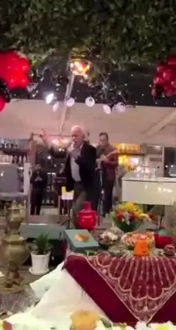 فیلم اجرای صادق بوقی در شب یلدا در حضور مردم