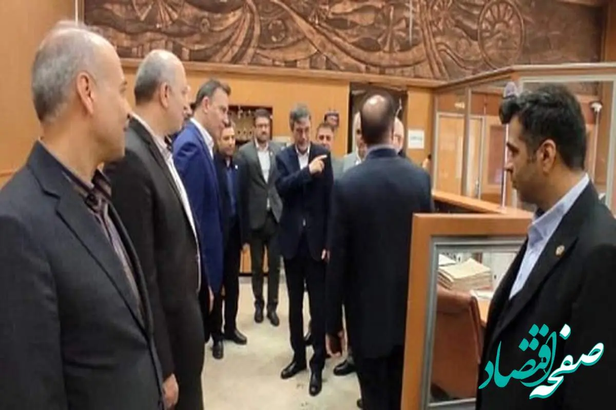 بازدید مدیرعامل بیمه ایران از شعبه تخصصی خسارت اتومبیل شهید مدنی تبریز