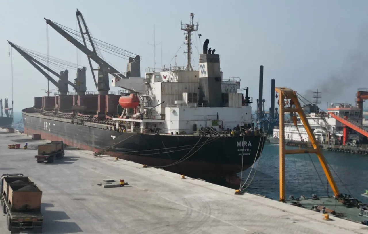 رشد 4.8 درصدی جذب سرمایه گذاری در منطقه ویژه پارسیان طی سال ۱۴۰۲