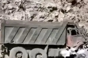 حمله آمریکا و اسرائیل به معدن کارخانه سیمان فیروزآباد | چند کارگر شهید و مجروح شدند؟ 