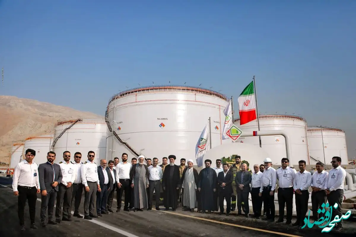 بازدید ریاست محترم سازمان عقیدتی سیاسی وزارت دفاع از شرکت مخازن سبز پتروشیمی عسلویه