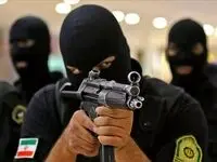 ماجرای گروگانگیری در ساختمان دادگاه مشهد چه بود؟/علت گروگانگیری چه بود؟
