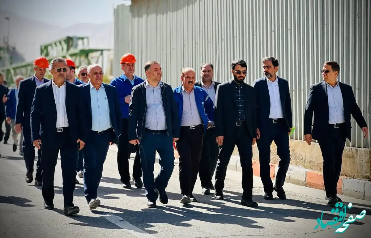بازدید مشاور وزیر تعاون، کار و رفاه اجتماعی از پتروشیمی شازند