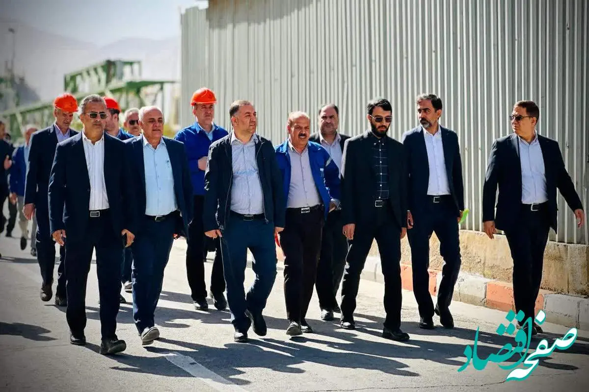 بازدید مشاور وزیر تعاون، کار و رفاه اجتماعی از پتروشیمی شازند