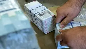 مبلغ عیدی ۱۴۰۴ کارمندان و بازنشستگان تصویب شد