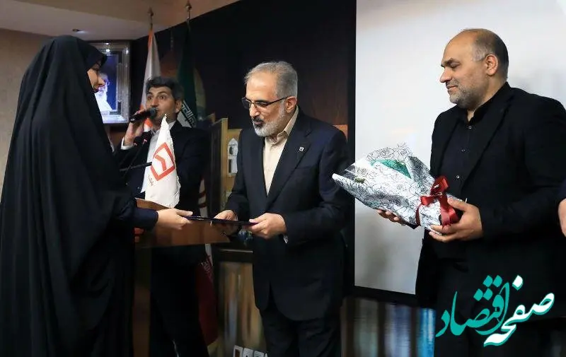 تقدیر مدیرعامل بانک مسکن از تلاش خبرنگاران در عرصه اطلاع رسانی/ تاکید بر نقش حیاتی خبرنگاران در آگاهی بخشی عمومی