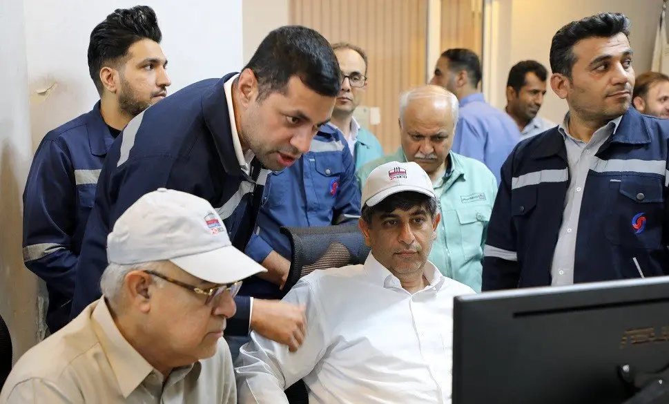 بازدید استاندار هرمزگان از شرکت صبا فولاد خلیج فارس